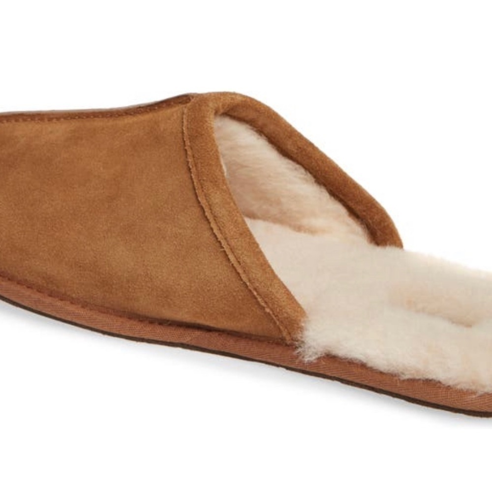 UGG Plush Slippers nwot tags. Previously sold but returned as size runs small - Picture 2 of 6